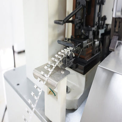Máy tuốt và uốn dây lõi cáp với màn hình màu và động cơ servo PLC